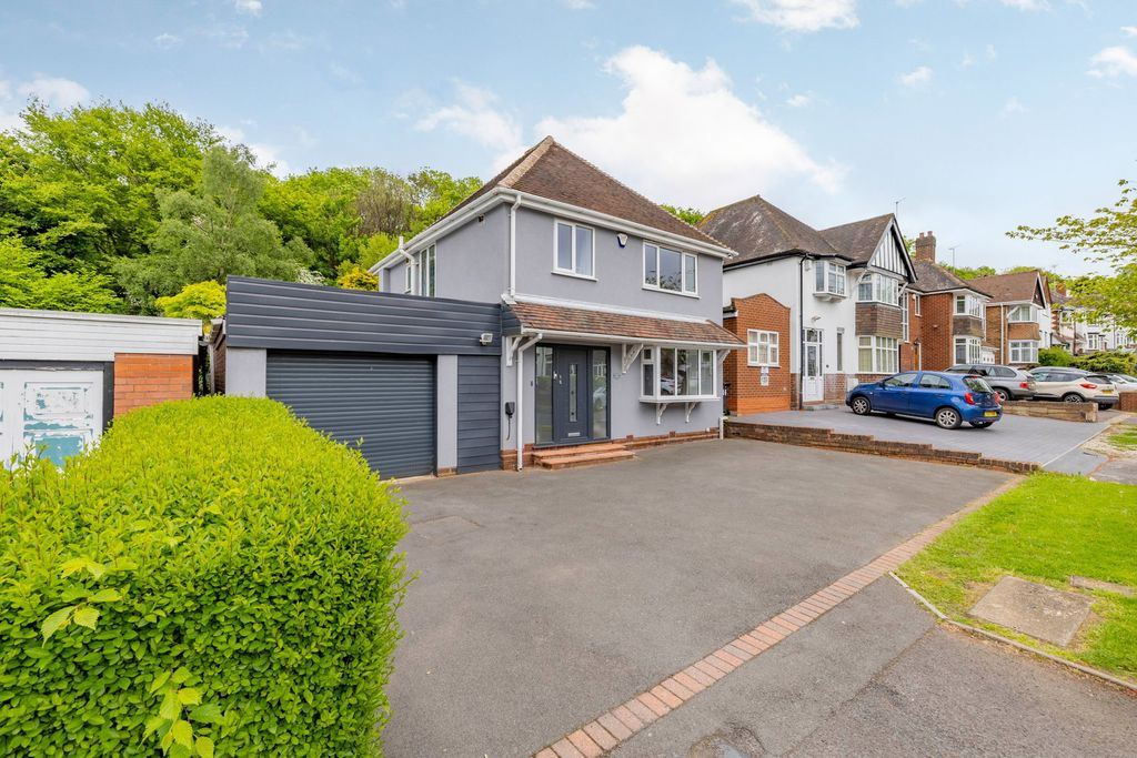 Property photo 1 of 53