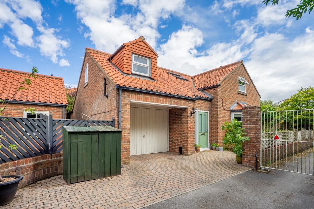 Property photo 1 of 18 3mc-23.Jpg