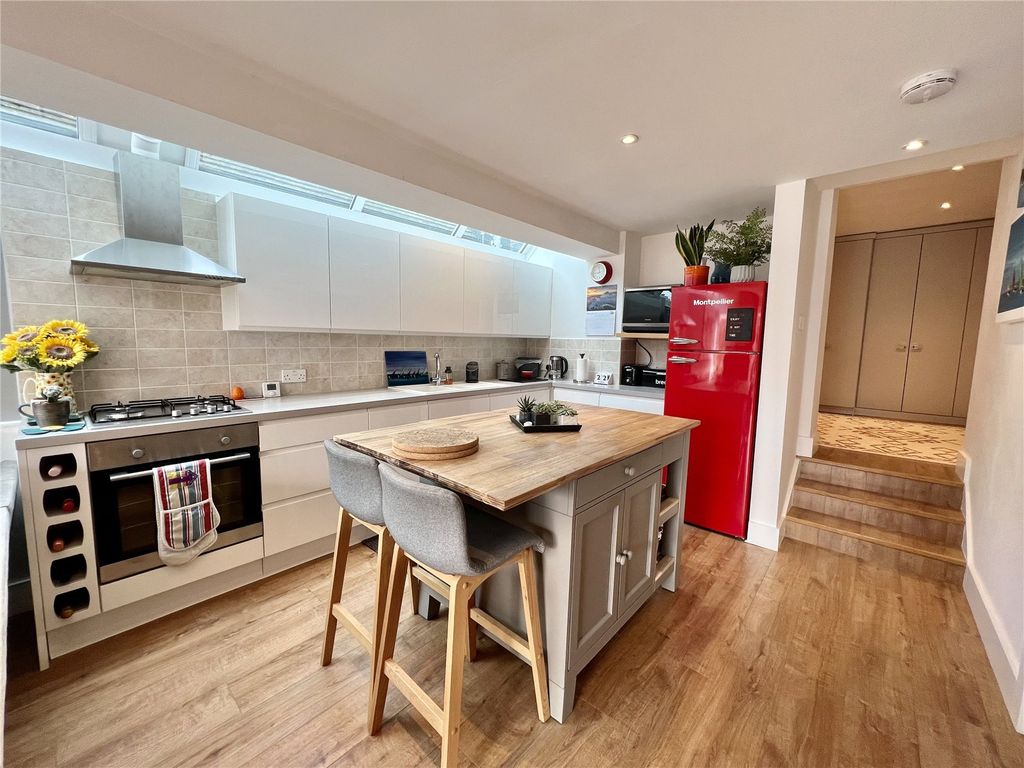 Property photo 3 of 17 Picture No. 09