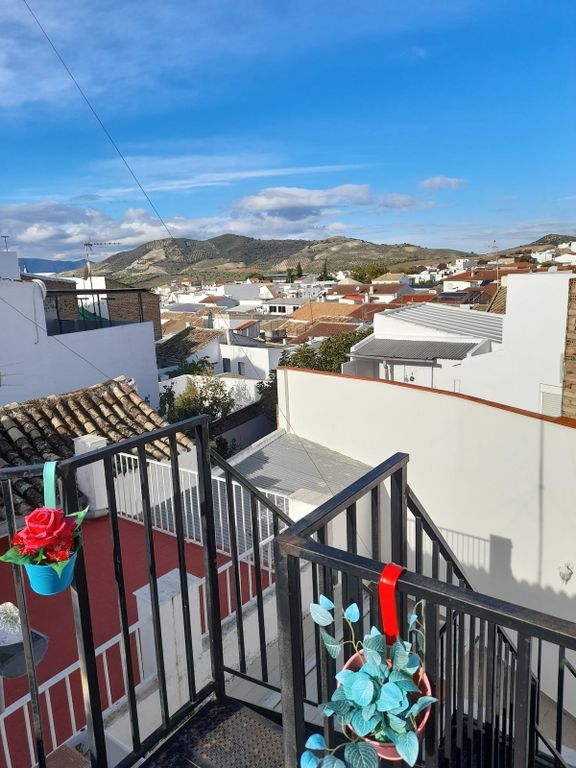 Property photo 3 of 21