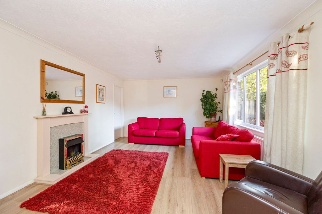 Property photo 2 of 24