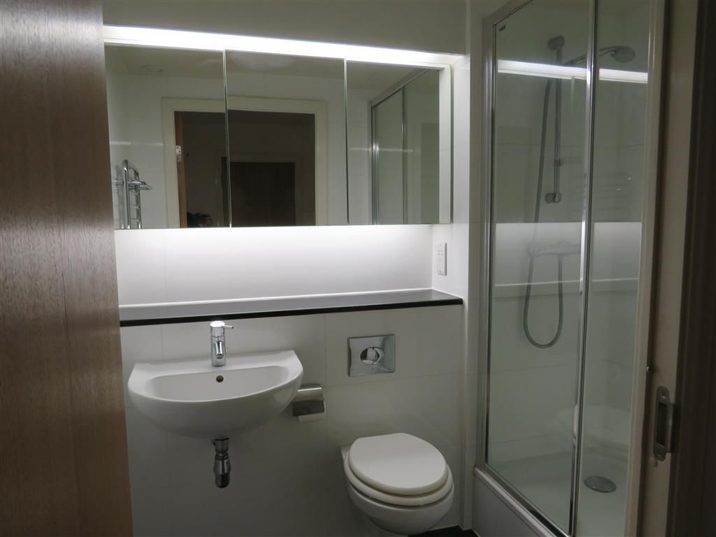 Property photo 1 of 8 Image