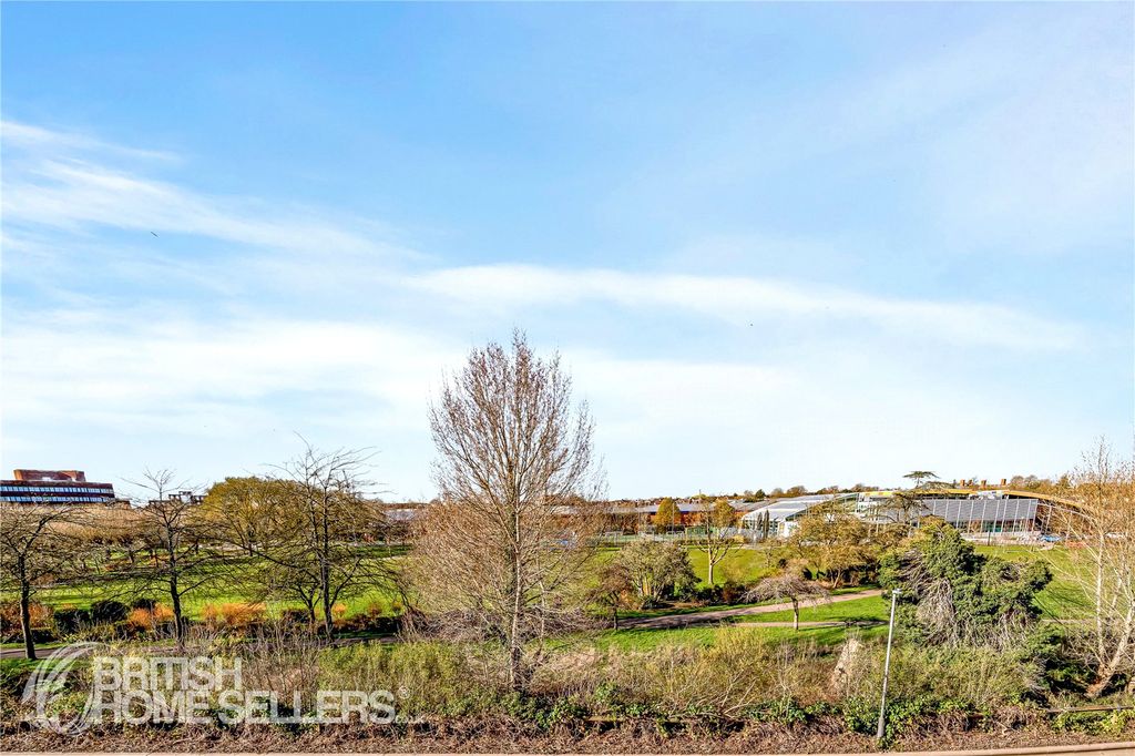 Property photo 2 of 13 Picture No. 14