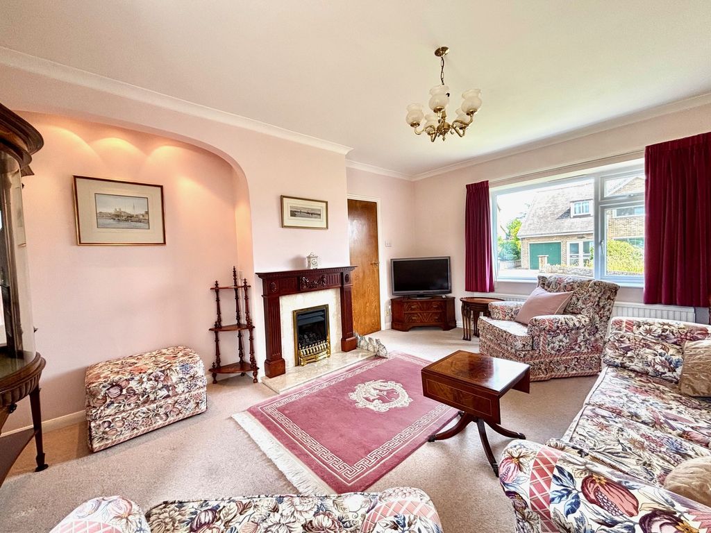 Property photo 3 of 22