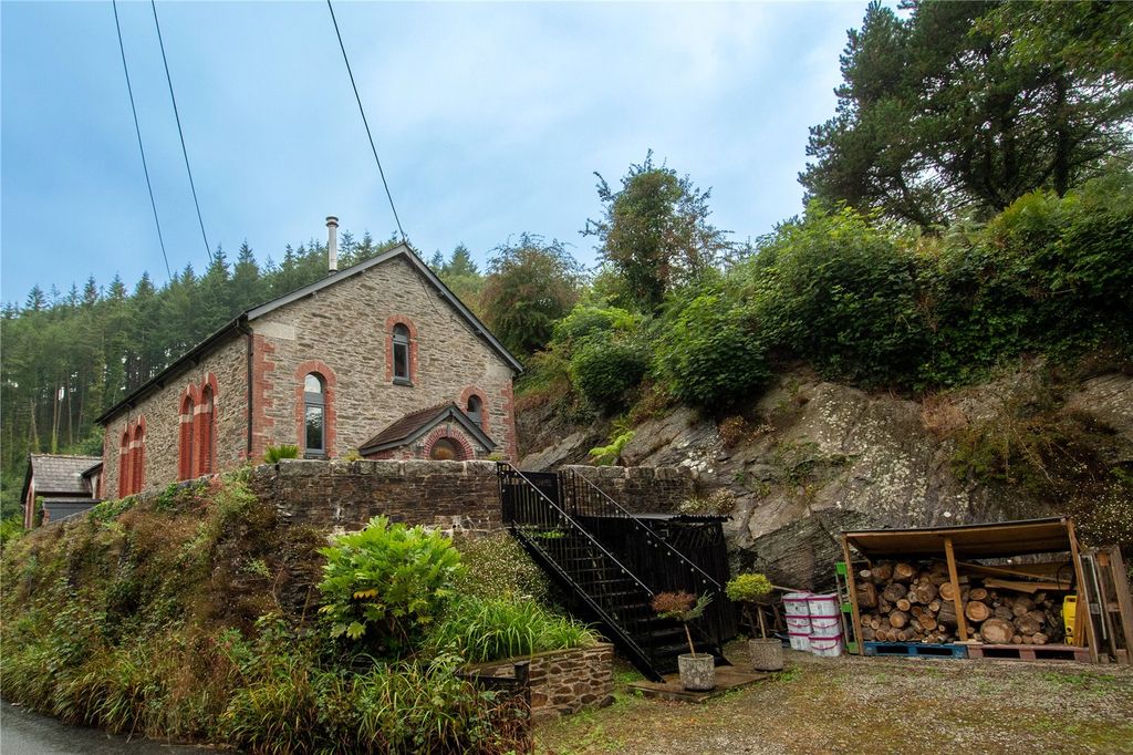 Property photo 1 of 17 Front