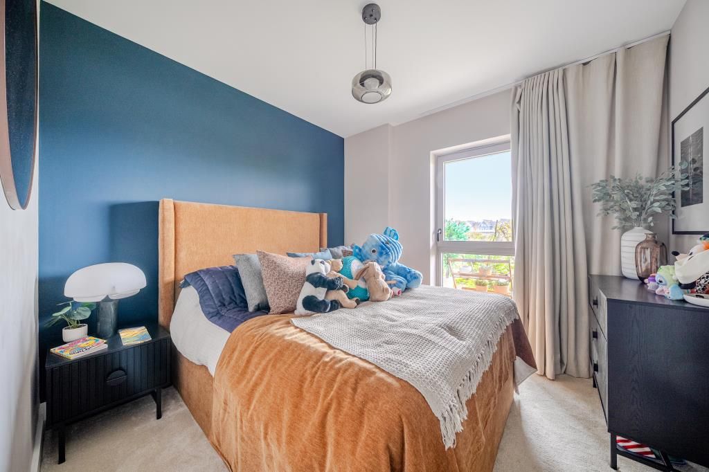Additional image 10 of 2 bed flat for saleBankside Gardens, Green Park, Berkshire RG2