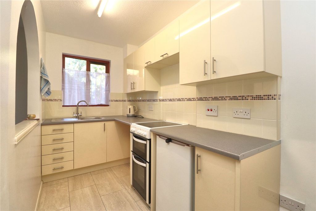 Property photo 2 of 9 Picture No. 06