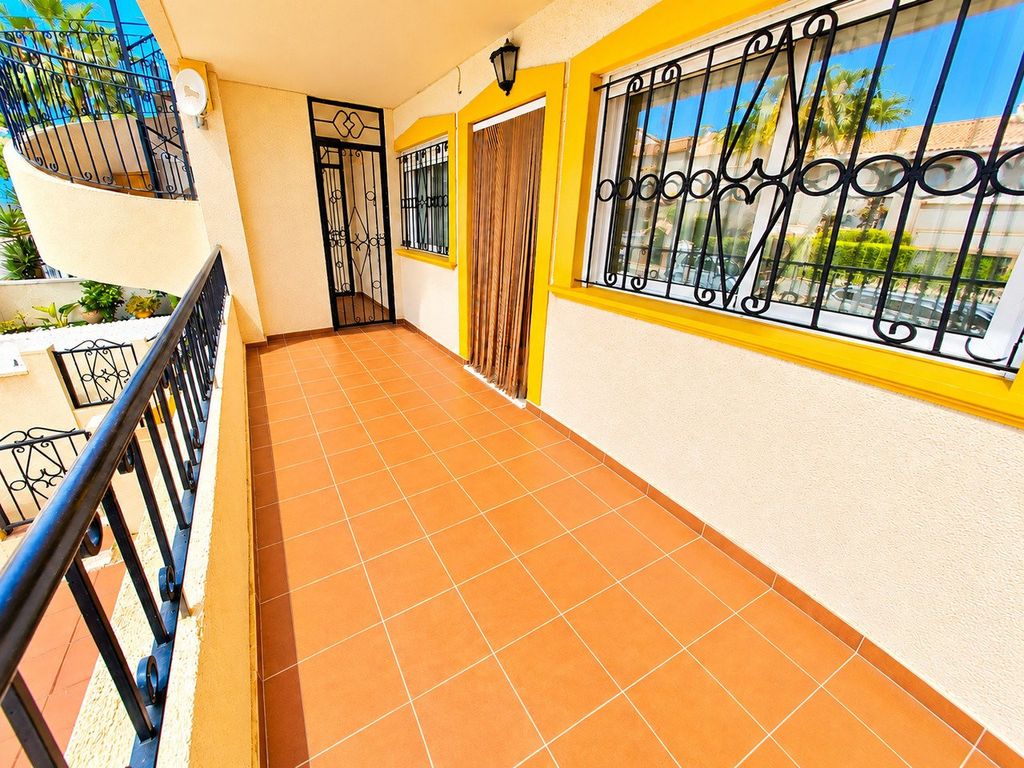 Property photo 1 of 36