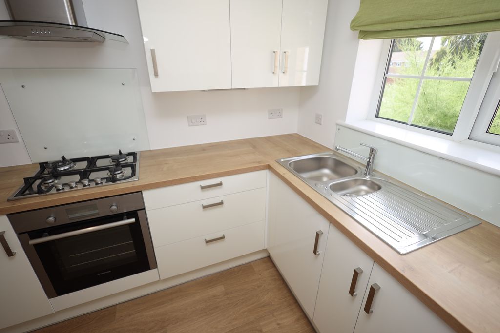 Property photo 3 of 7 1U7A0415