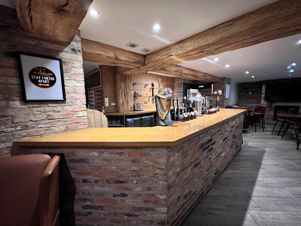 Property photo 2 of 16