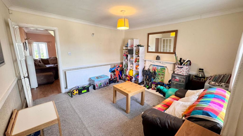 Property photo 3 of 26