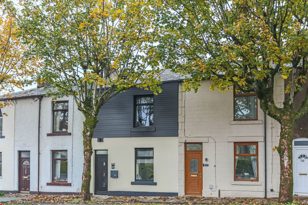 Property photo 1 of 24