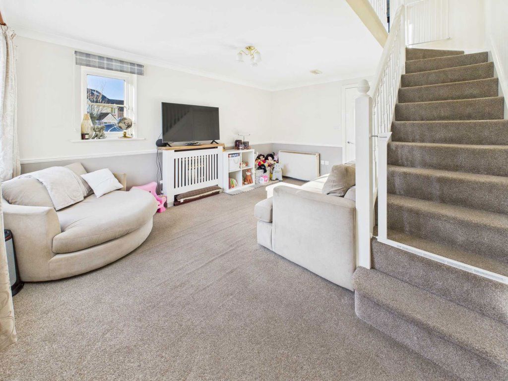 Property photo 3 of 8