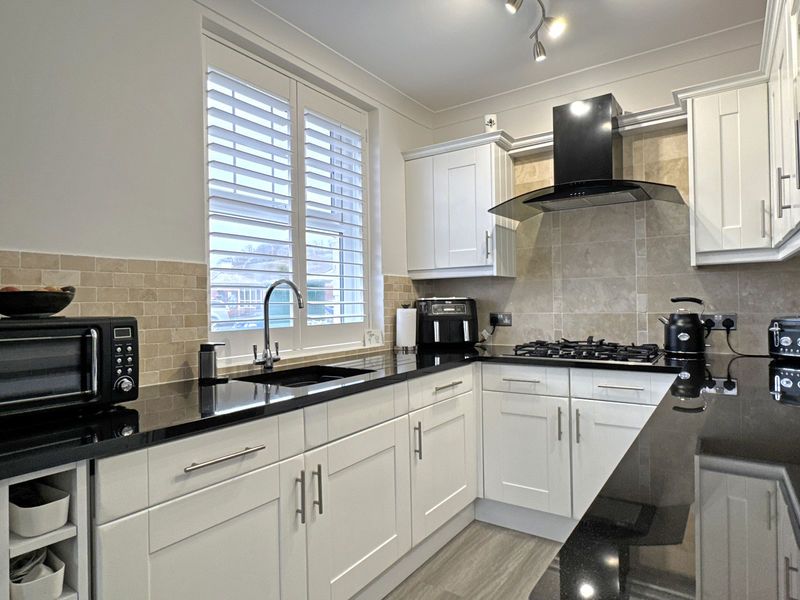 Property photo 2 of 14 Photo 12