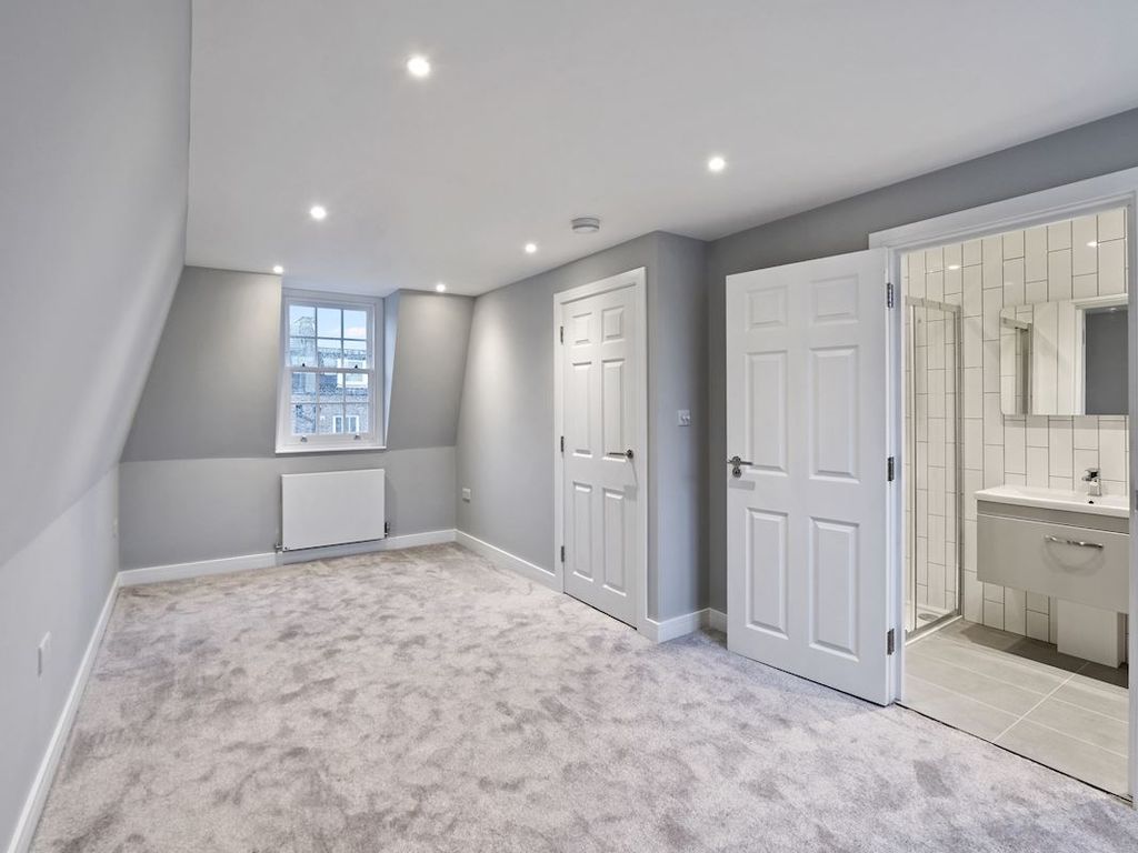 Property photo 3 of 5 Photo 5