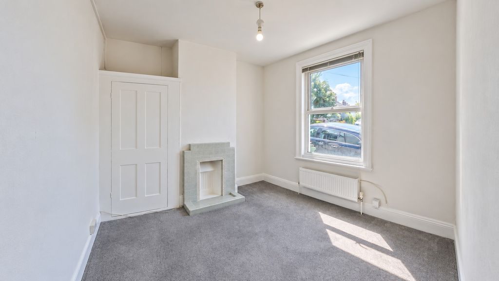 Property photo 2 of 6 6099241