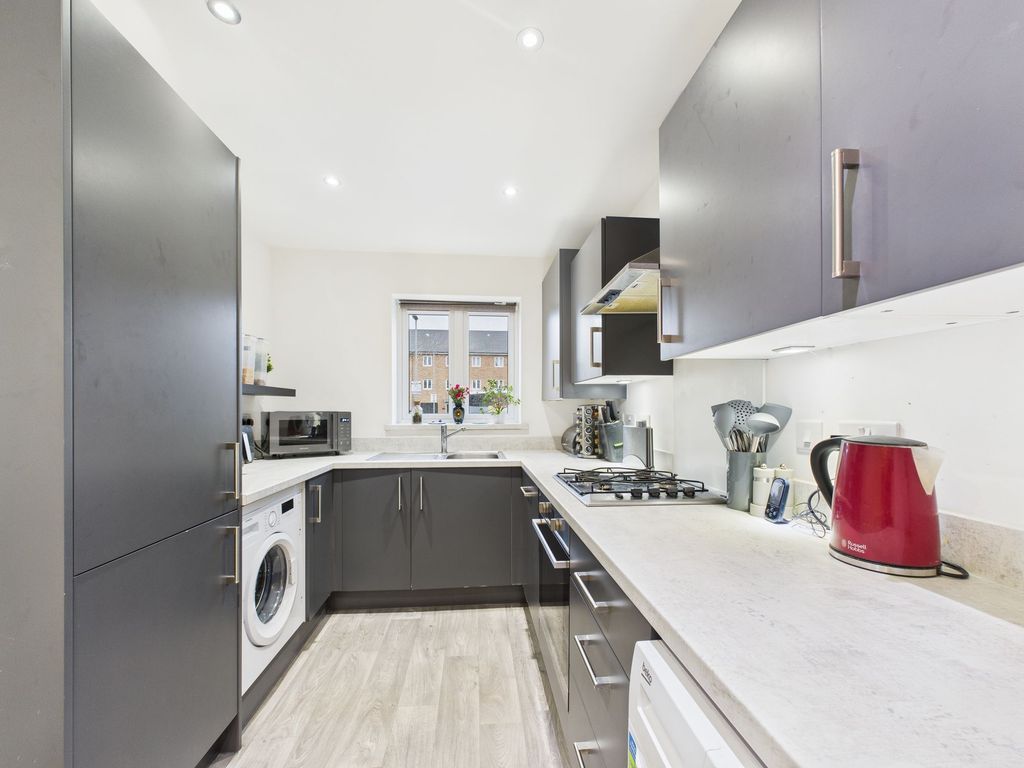 Property photo 3 of 21