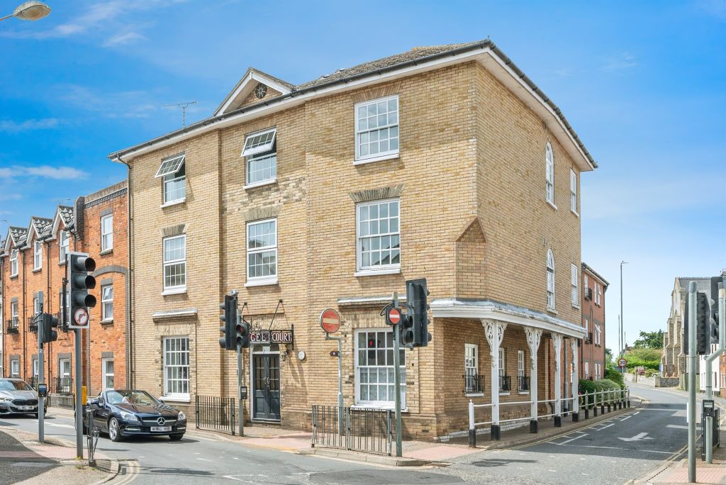 Property photo 1 of 14