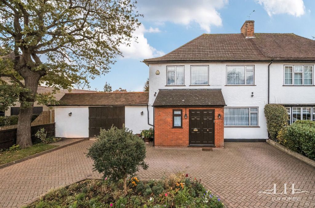 Property photo 1 of 25