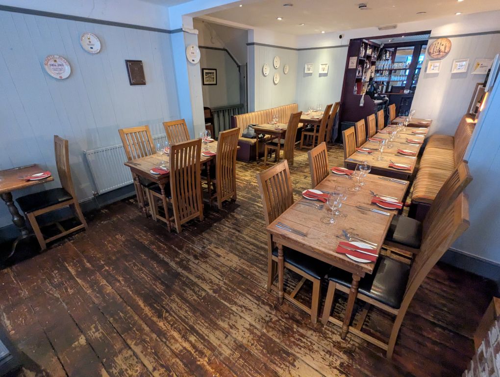 Property photo 2 of 6