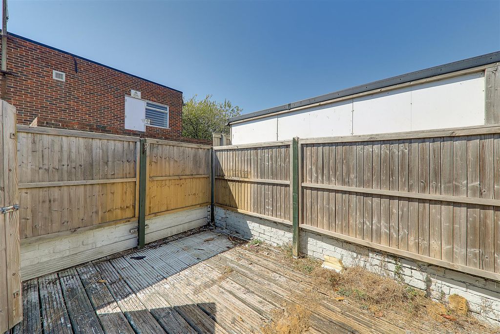 Property photo 2 of 9 Img_1143-Img_1145.Jpg