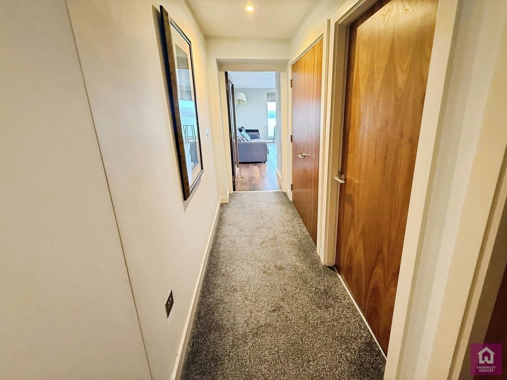 Property photo 2 of 10 Pbox-Img.Jpg