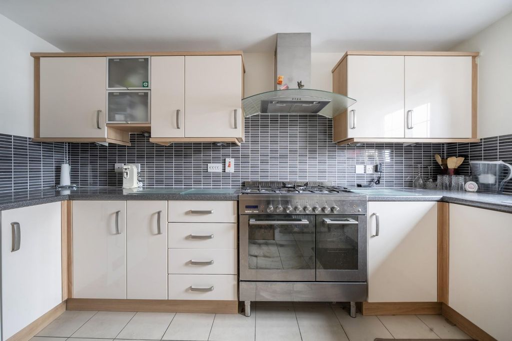 Property photo 3 of 14 1-699848cd702d2-1417757-18-69974d502184F-1.Jpg