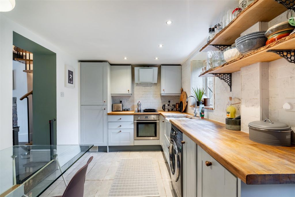 Property photo 3 of 9 _A7R1765-Hdr.Jpg