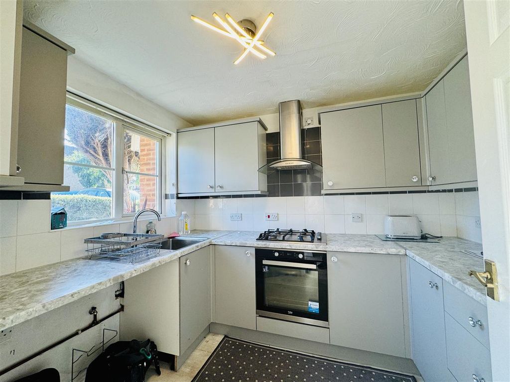 Property photo 3 of 10 Layout: