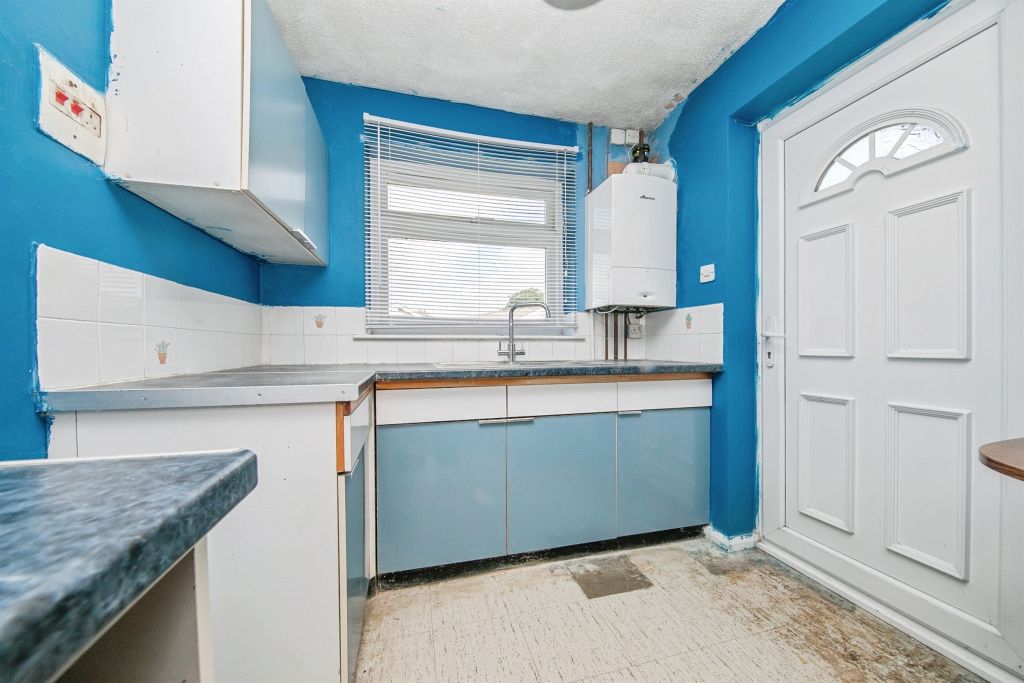 Property photo 3 of 17