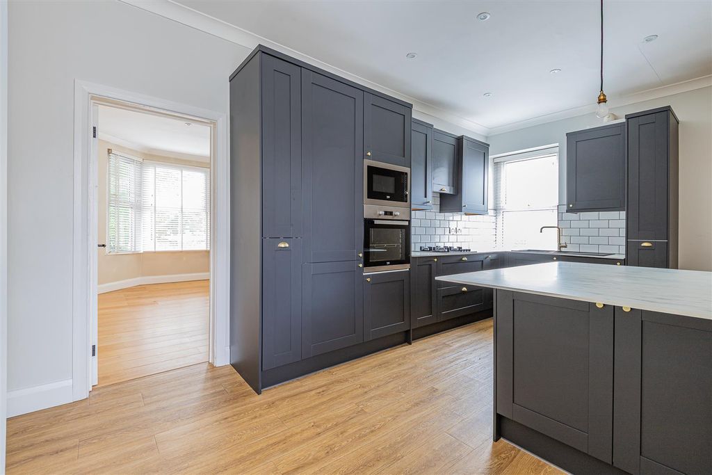 Property photo 2 of 15 Talbot Street 34B-1.Jpg