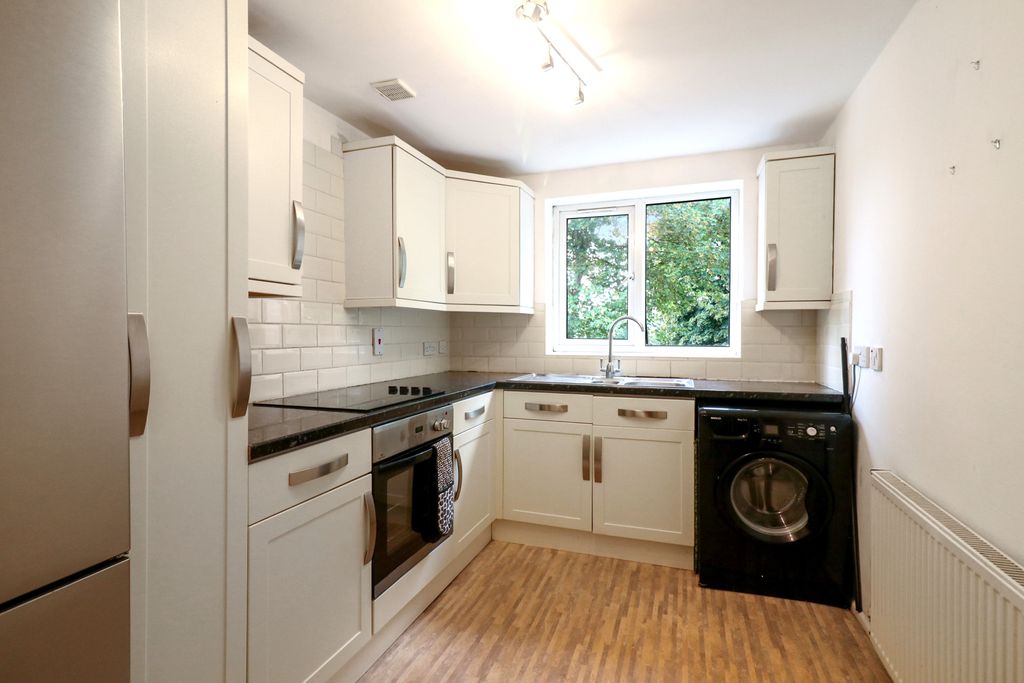 Property photo 3 of 8 Kitchen-7