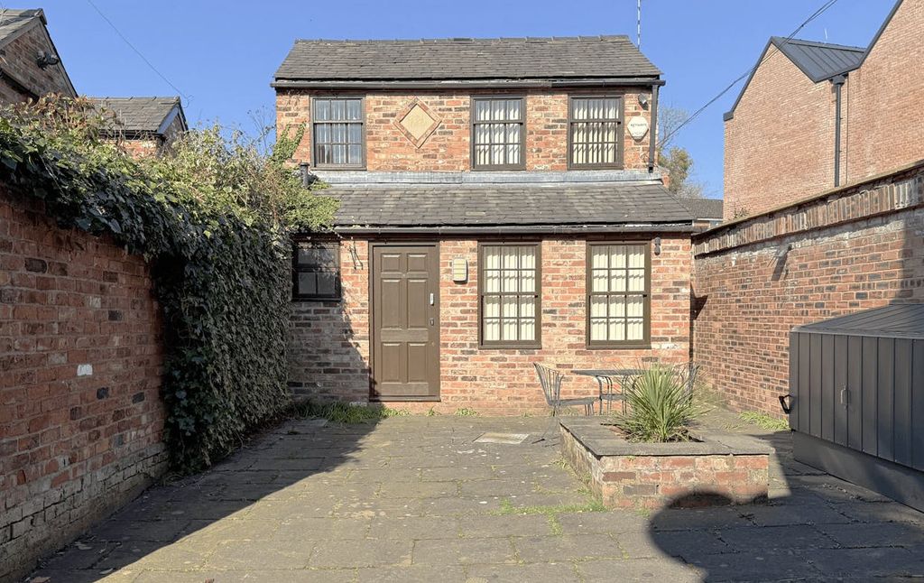 Property photo 2 of 8 Commercialspacetorent_Altrincham_0000S_0000_Layer151Min.Png