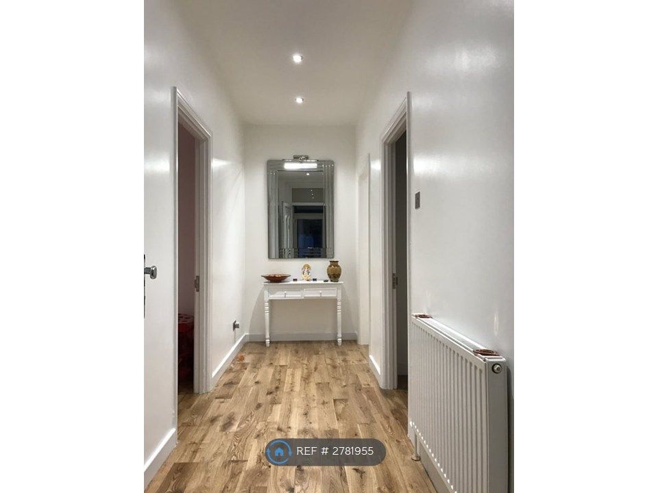 Property photo 2 of 10 Landing Area