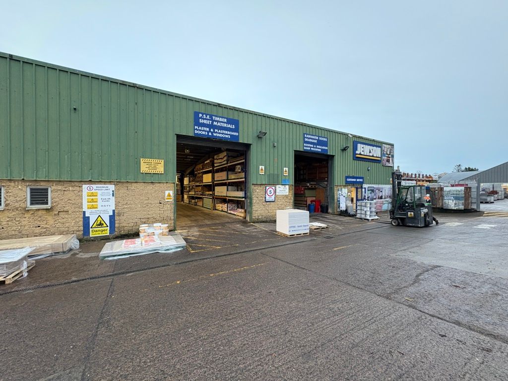 Property photo 3 of 7 Photo 4