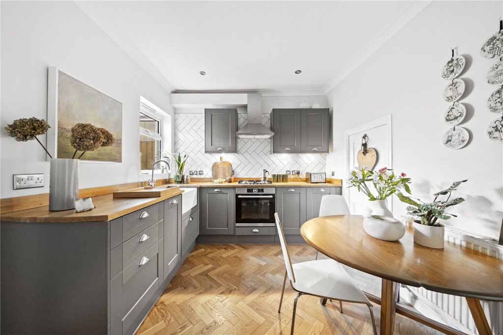 Property photo 2 of 18 Picture No. 07