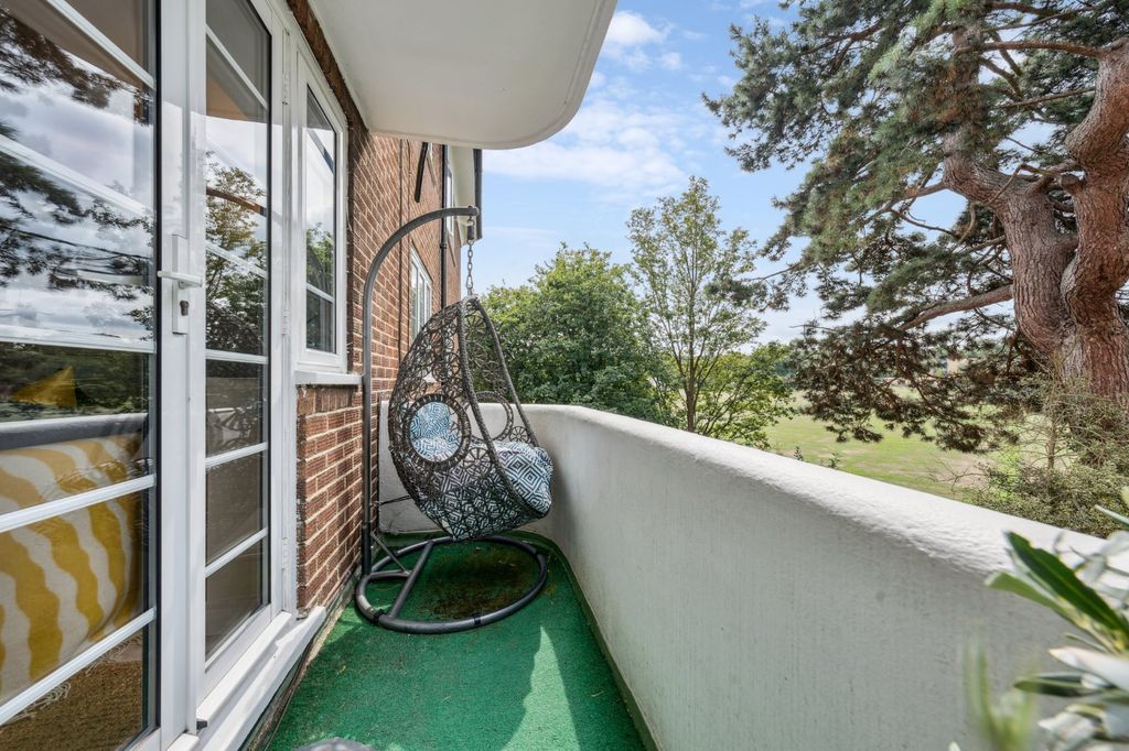 Property photo 3 of 13 Balcony