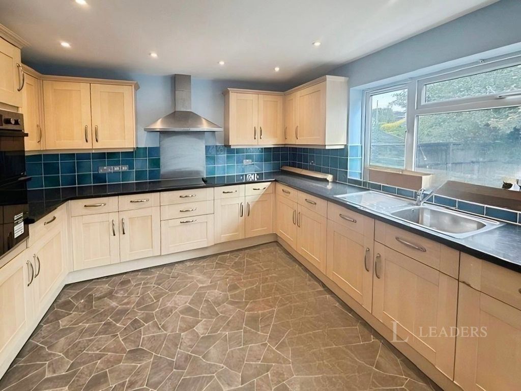 Property photo 2 of 13 Kitchen
