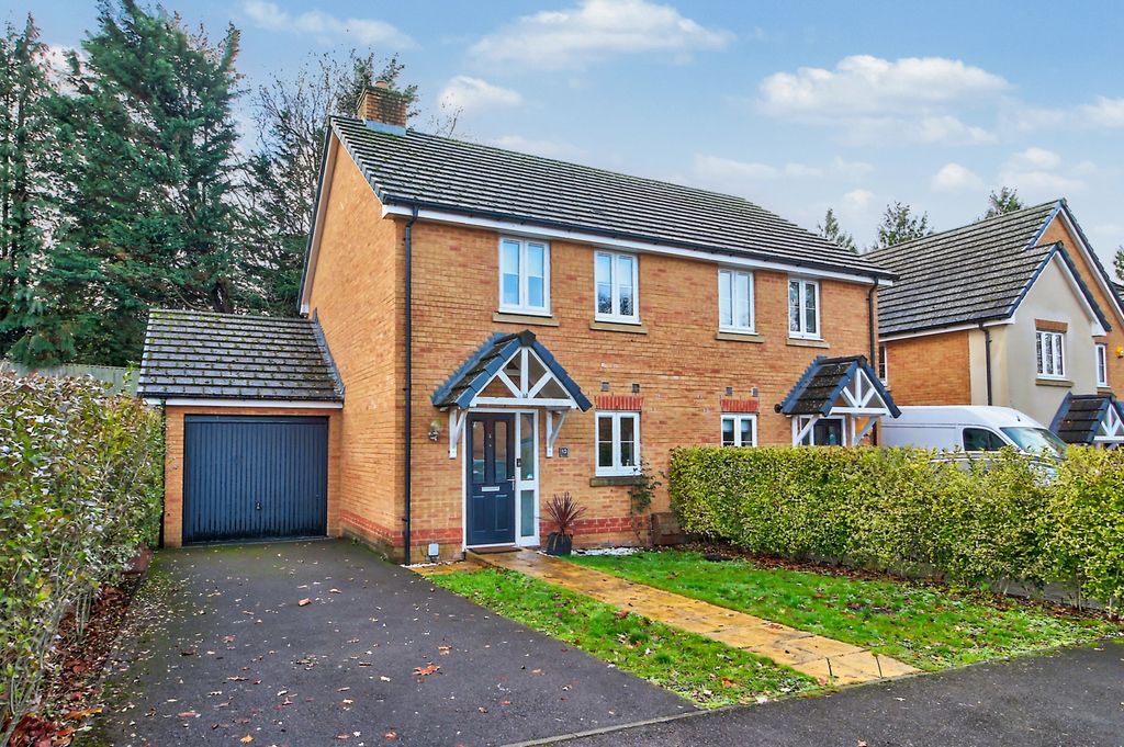 Property photo 1 of 18 Front1