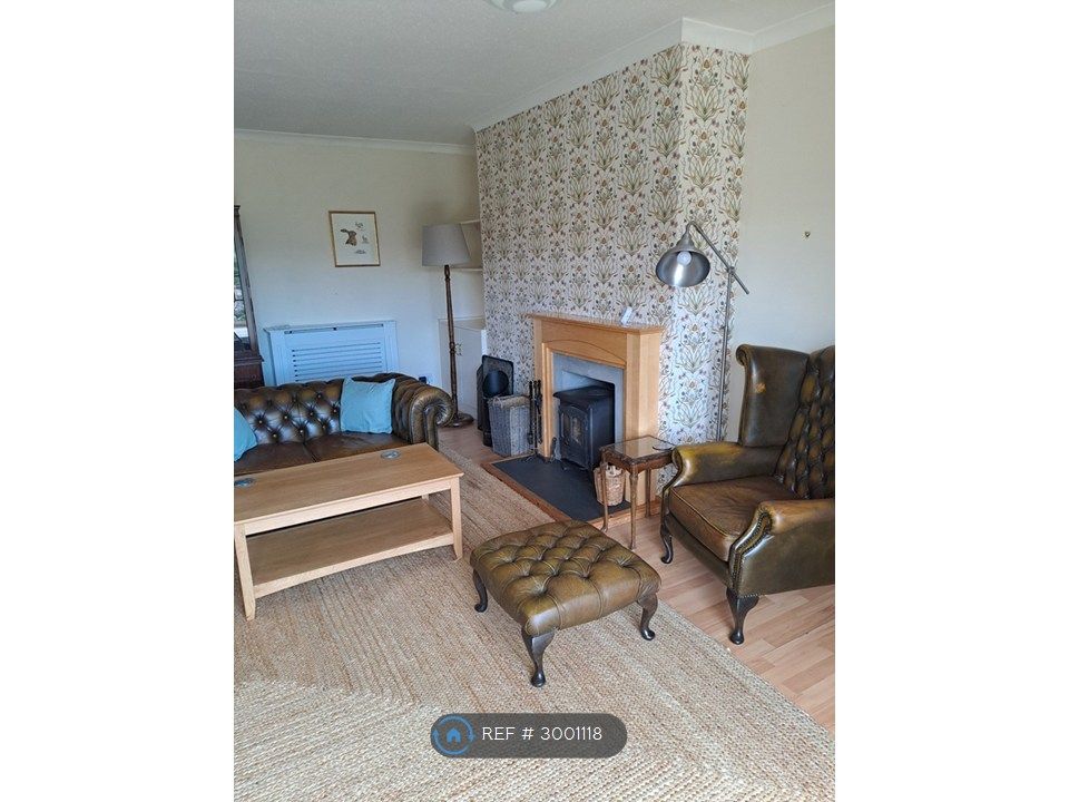 Property photo 3 of 7 Fully Furnished Lounge