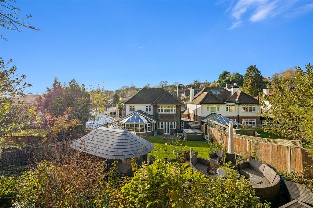 Property photo 2 of 32 76 Valley Drive Full Res-10.Jpg