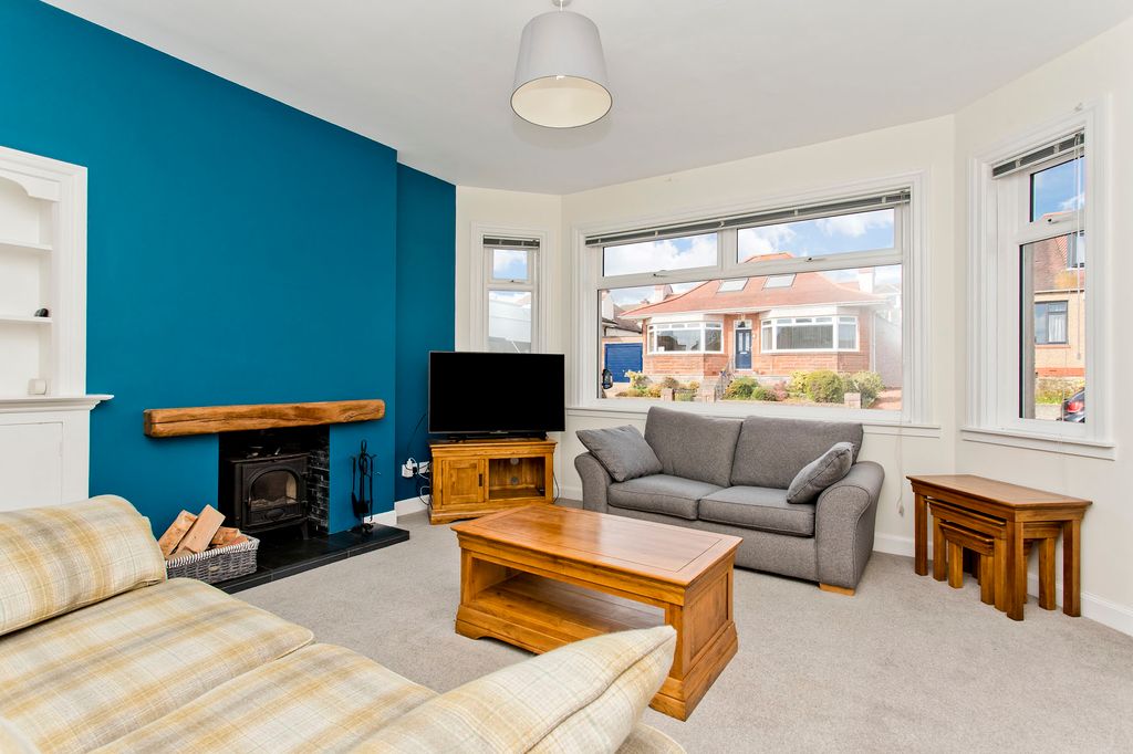 Property photo 3 of 30 Property Image 3