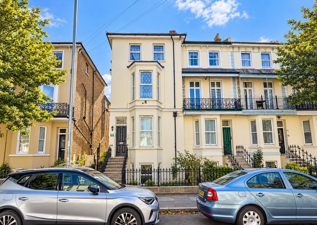 Property photo 1 of 9 Pevensey Road.Jpeg