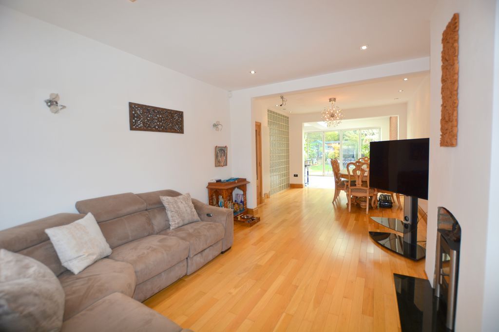 Property photo 2 of 22 Photo 44
