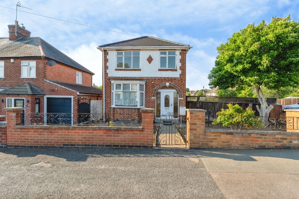 Property photo 1 of 26