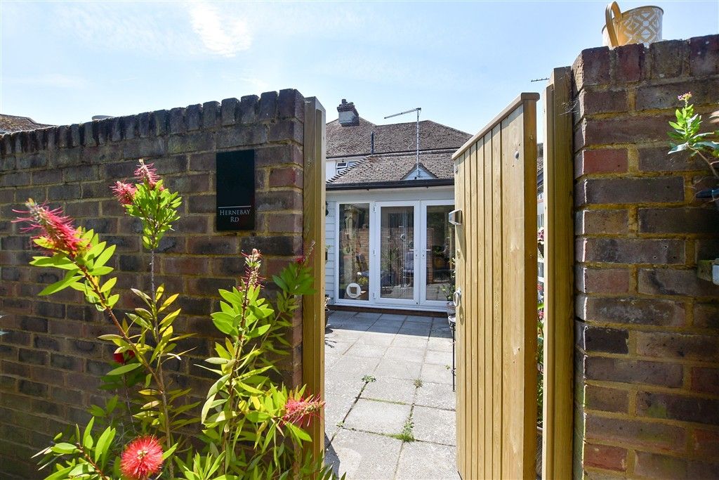 Property photo 1 of 11 External Lifestyle Photograph