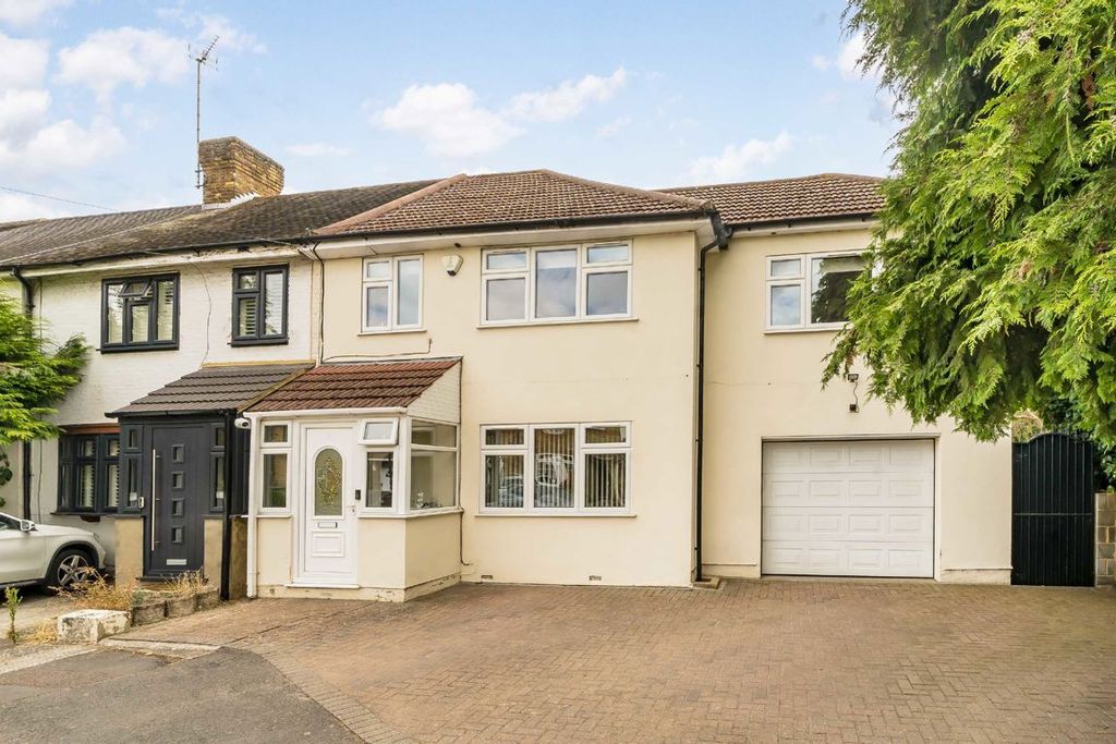Property photo 1 of 9