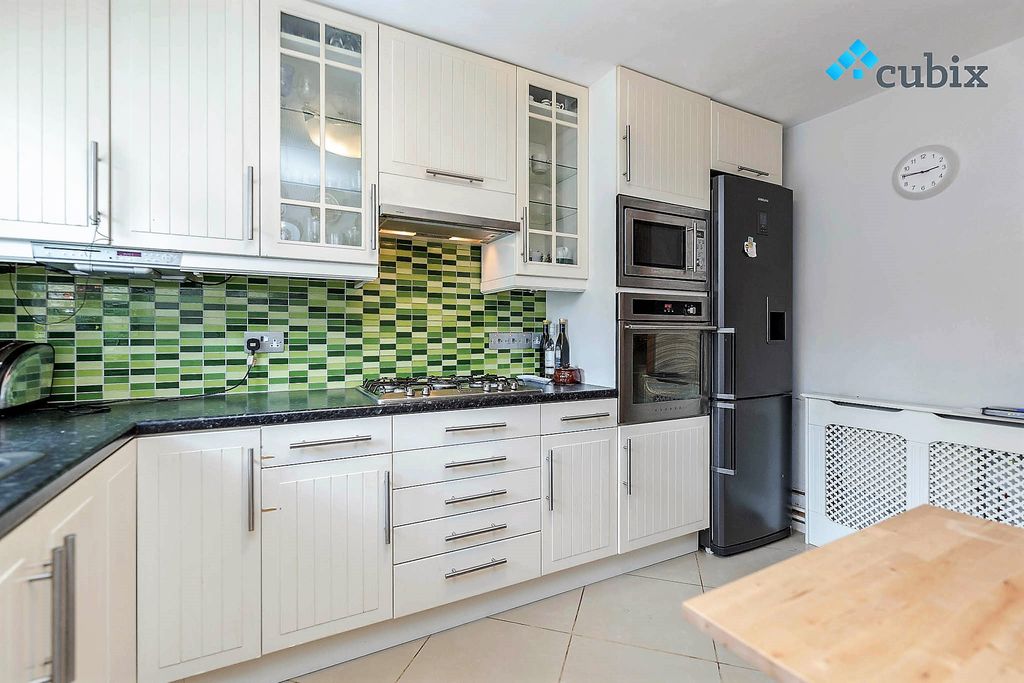 Property photo 2 of 30