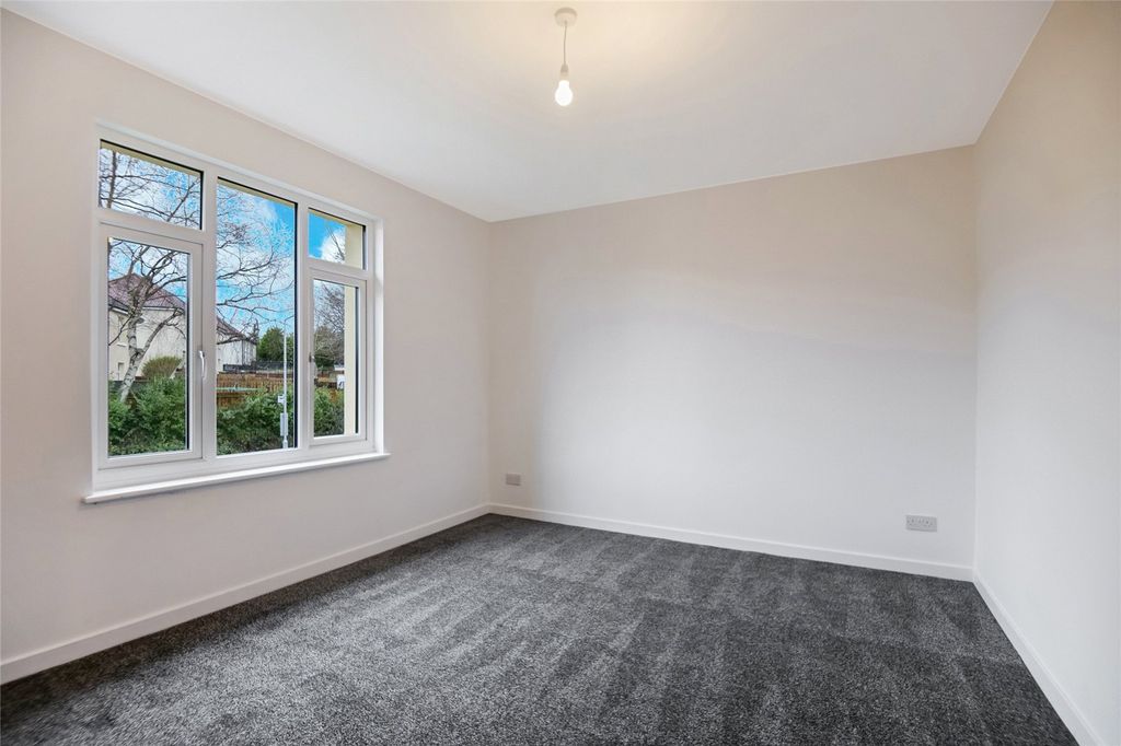 Property photo 2 of 25 Picture No. 10