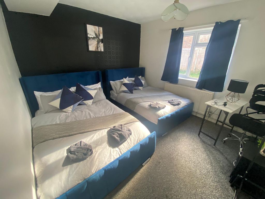 Property photo 2 of 10 Img-20250206-Wa0026